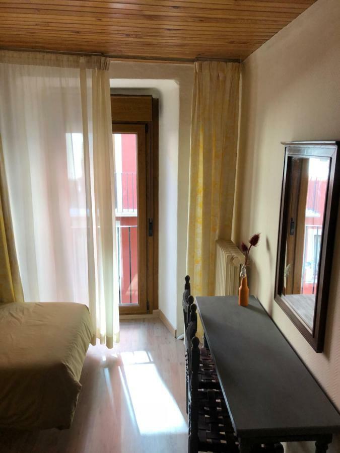 Hostal Di Verena Пучсарда Екстер'єр фото