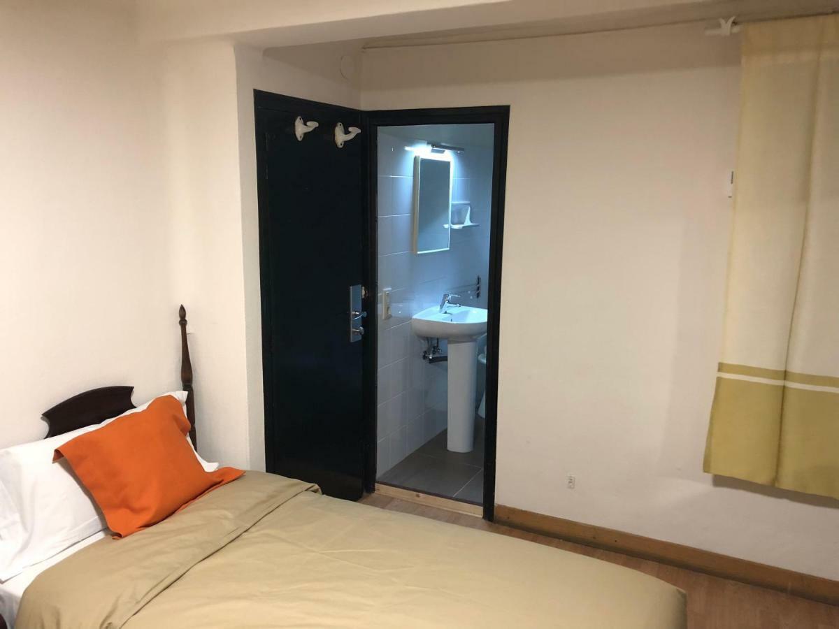 Hostal Di Verena Пучсарда Екстер'єр фото