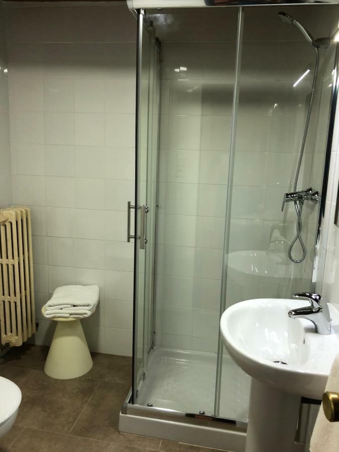 Hostal Di Verena Пучсарда Екстер'єр фото