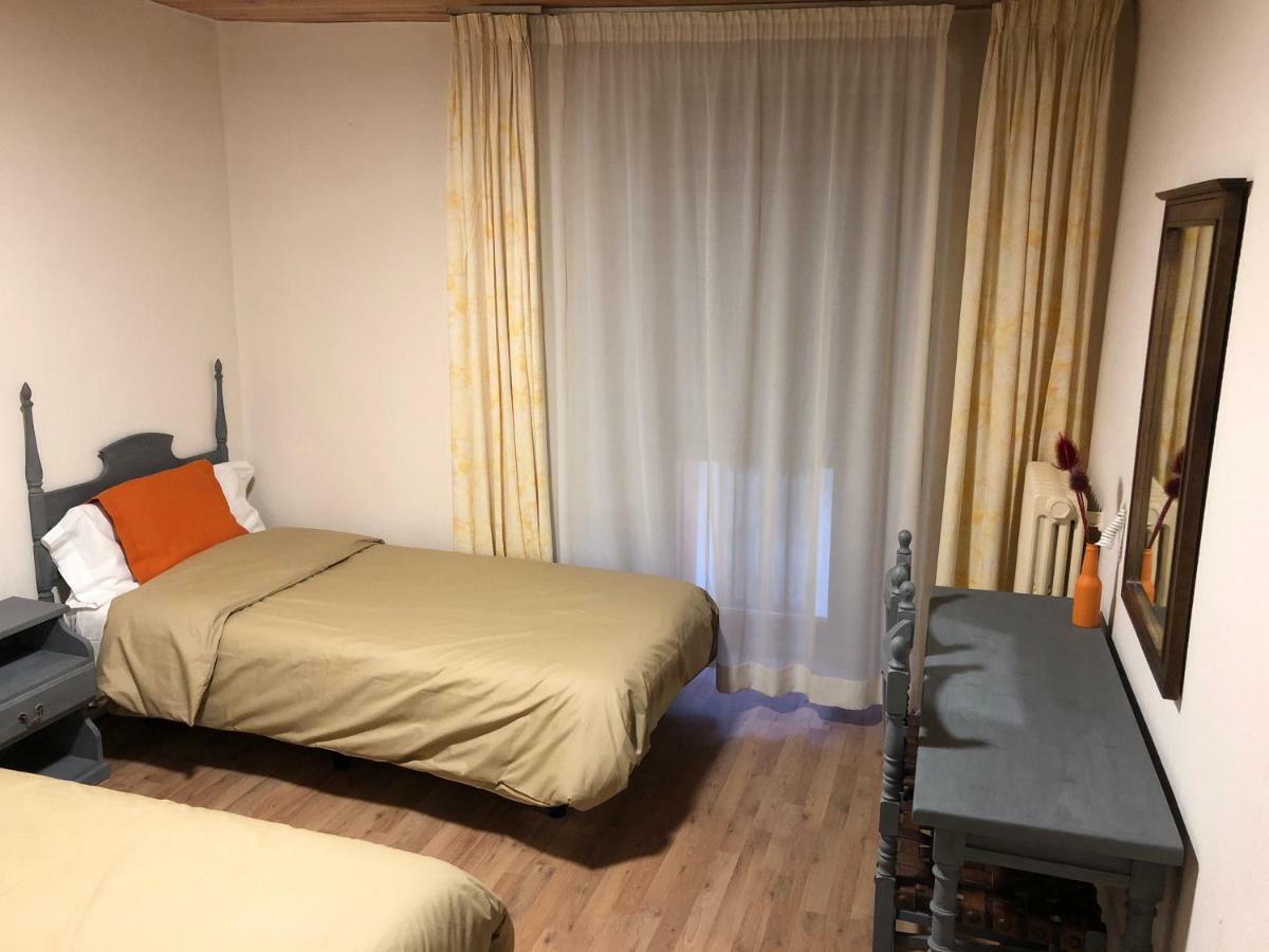 Hostal Di Verena Пучсарда Екстер'єр фото